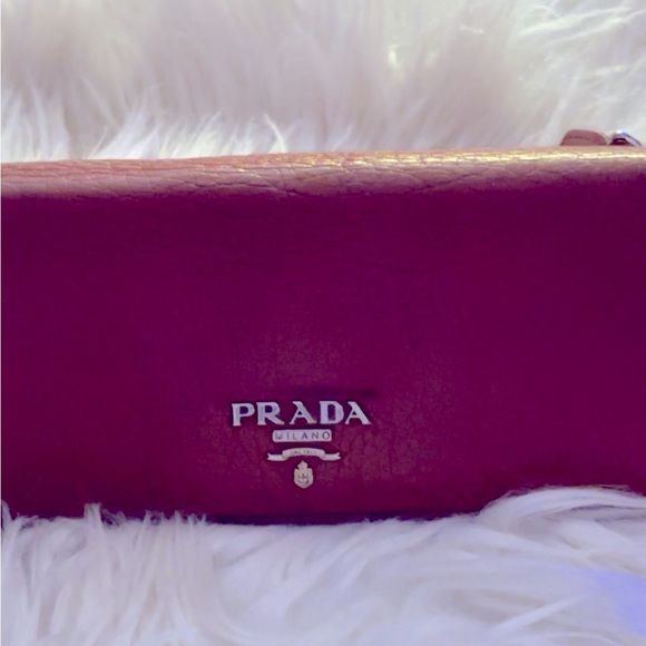 Authentic Prada Snap Long Wallet with lots of compartments and credit card slots - Picture 10 of 12